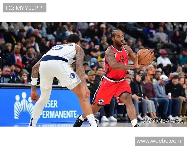 快船与独行侠第二场激战比分揭晓球迷热议精彩瞬间与关键时刻